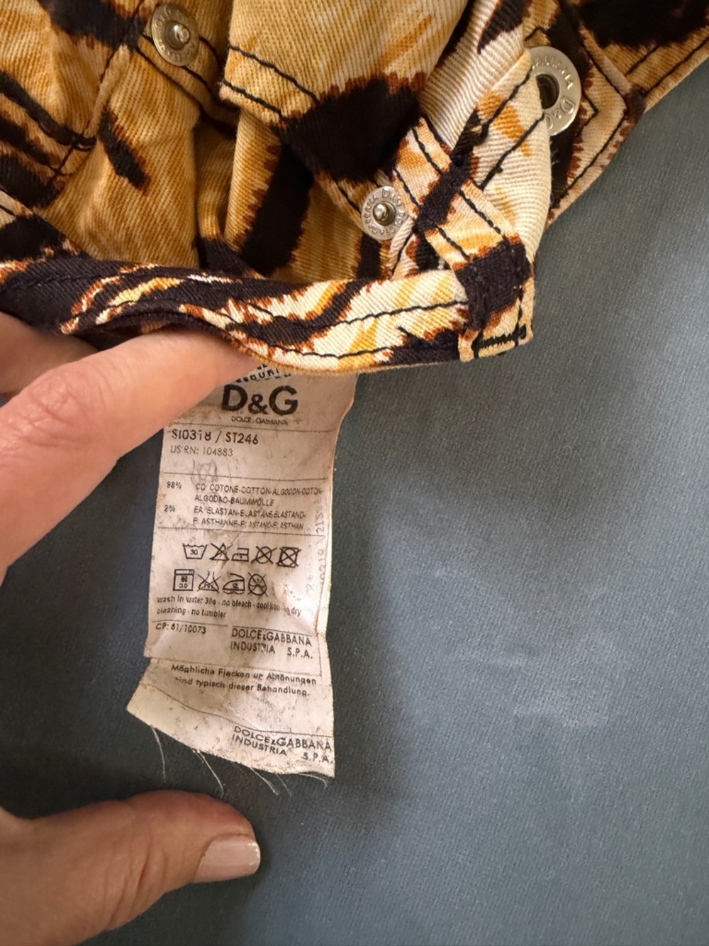 Dolce & Gabbana Tiger-Print Pencil Skirt - Yellow Black - Picture 12 of 12